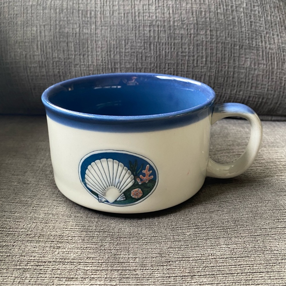 Vintage Unmarked Otagiri Scallop Shell Soup Mug